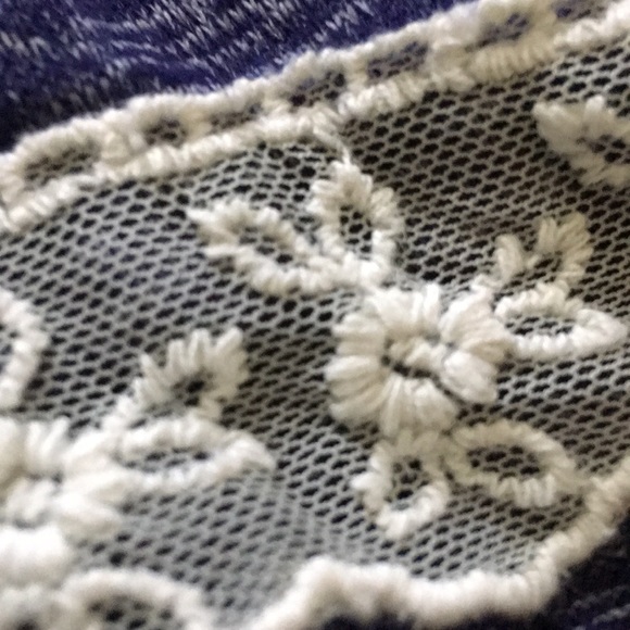 Cardigan - Picture 2 of 4